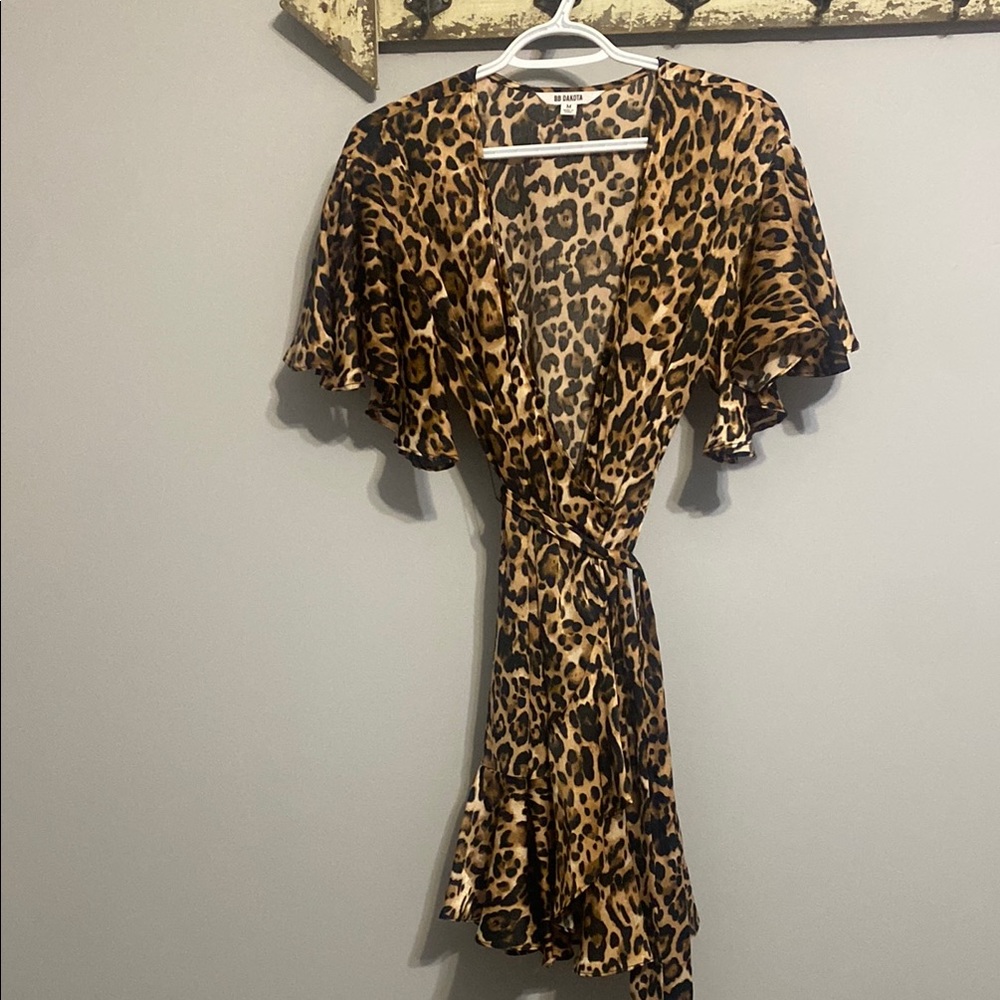 BB DAKOTA Leopard Print Wrap Dress